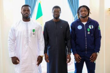 Le Président Bassirou Diomaye Faye honore les champions Reug Reug et Mouhamed Tafsir Ba